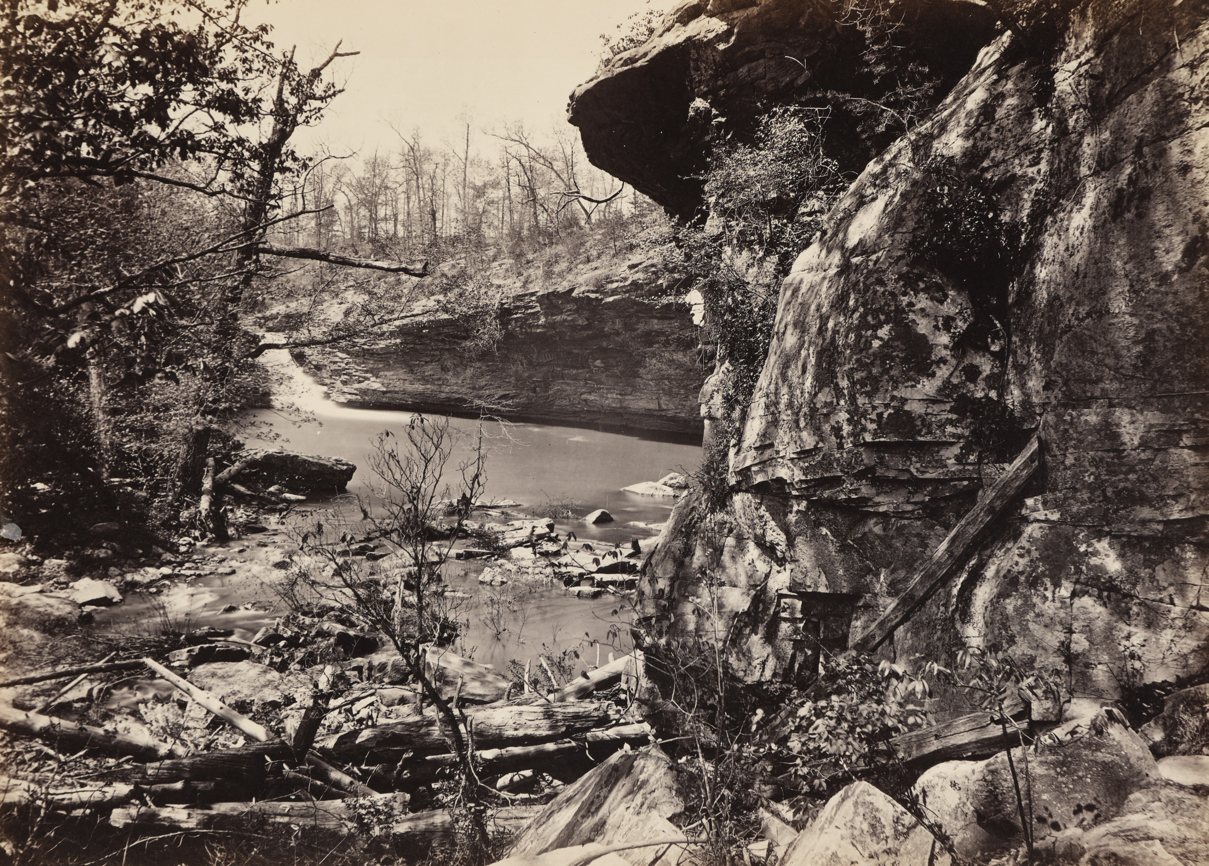 Lu-La-Lake, Lookout Mountain