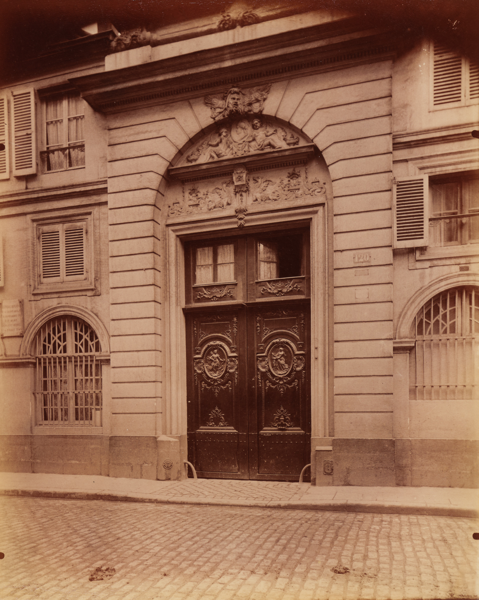 Hôtel de Chateaubriand, rue du Bac 120