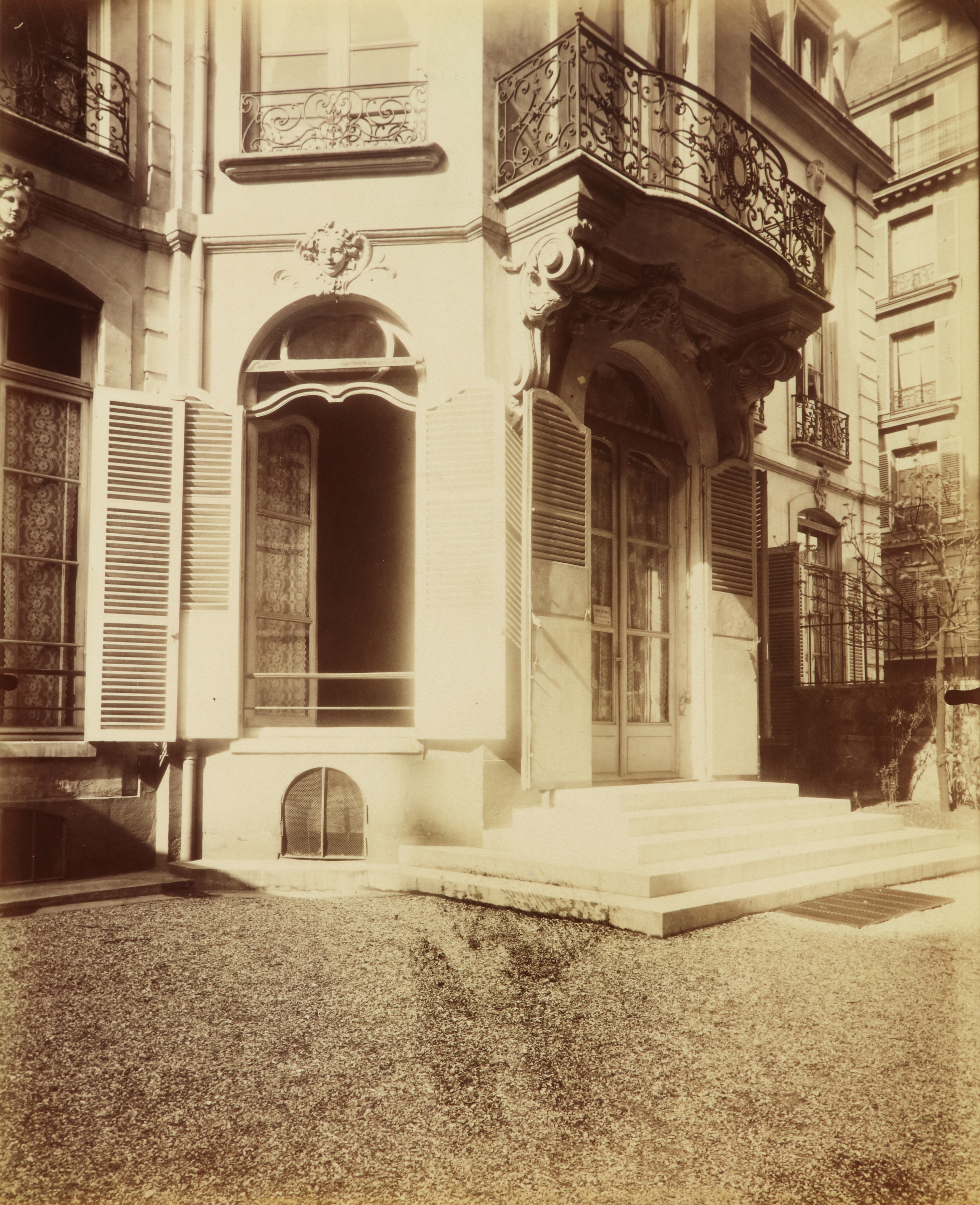 Hôtel de Choiseuil, 4 rue Saint-Romain
