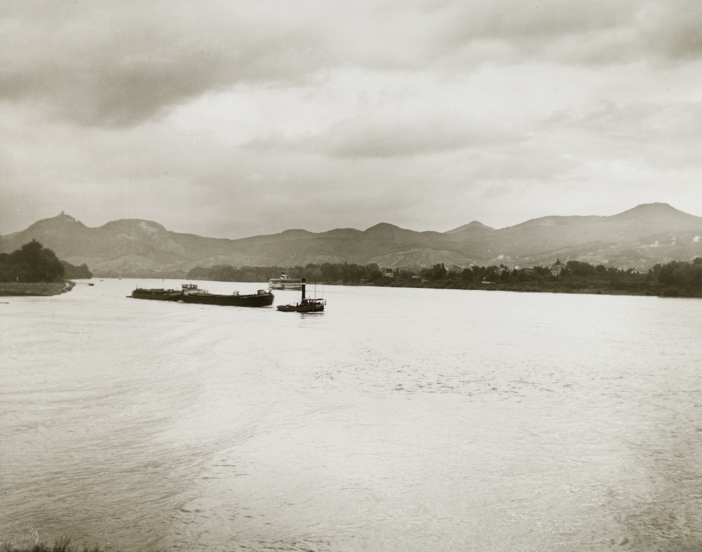 Siebengebirge near the Oberwinter