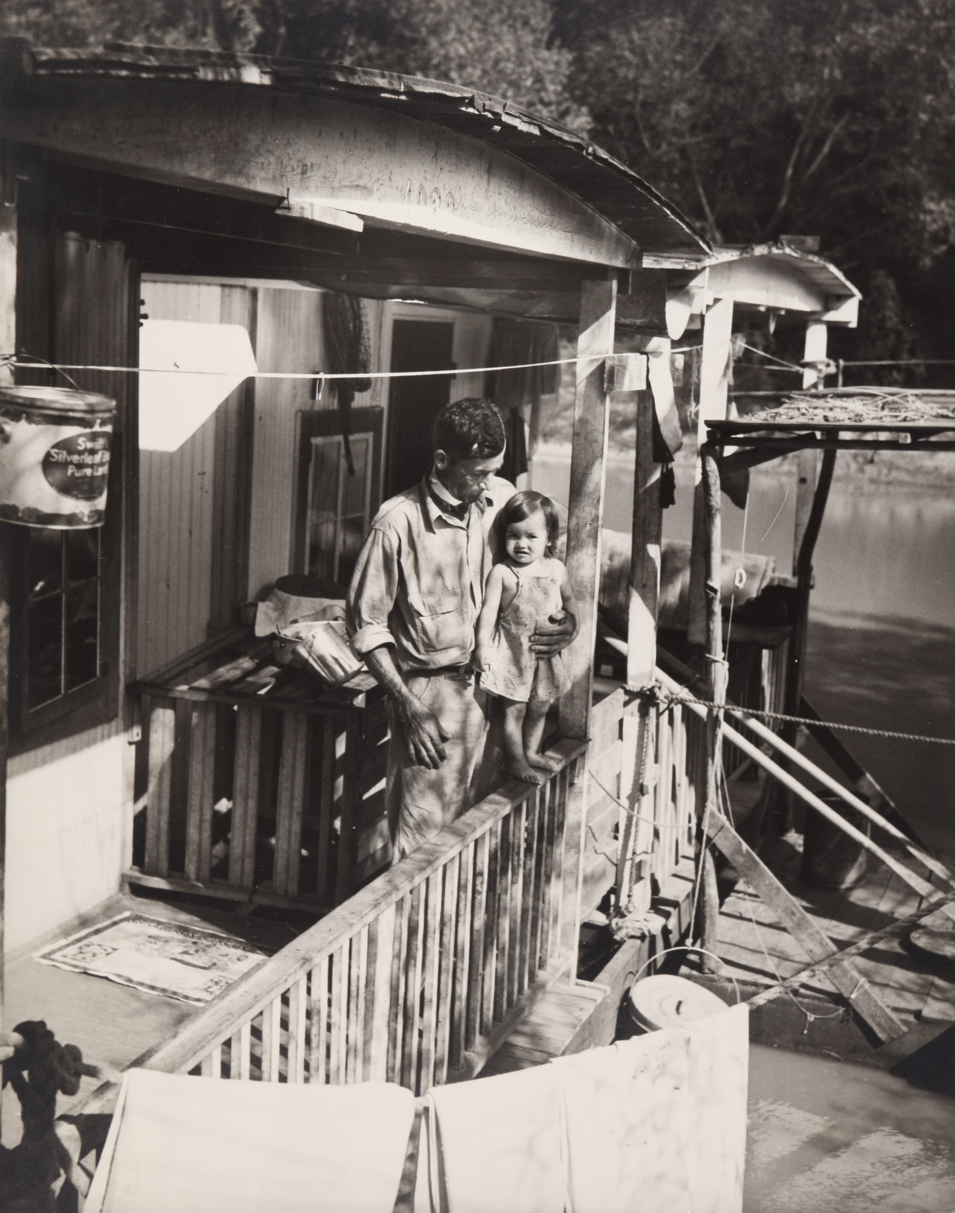 Houseboat Family, Pearl River