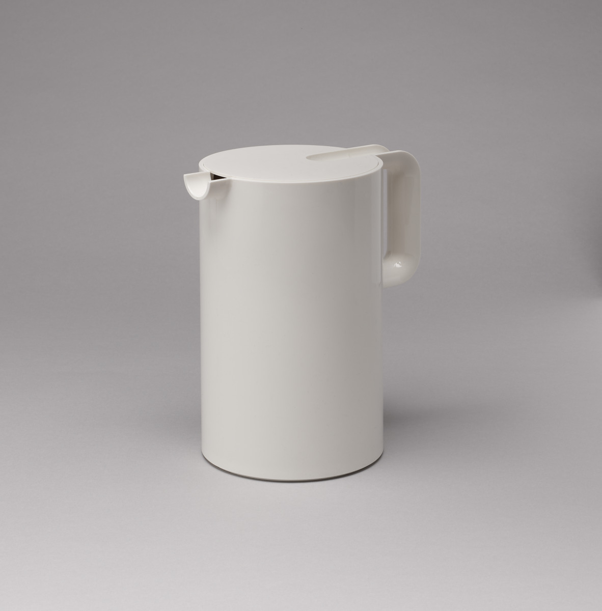 Max Pitcher (style 303)